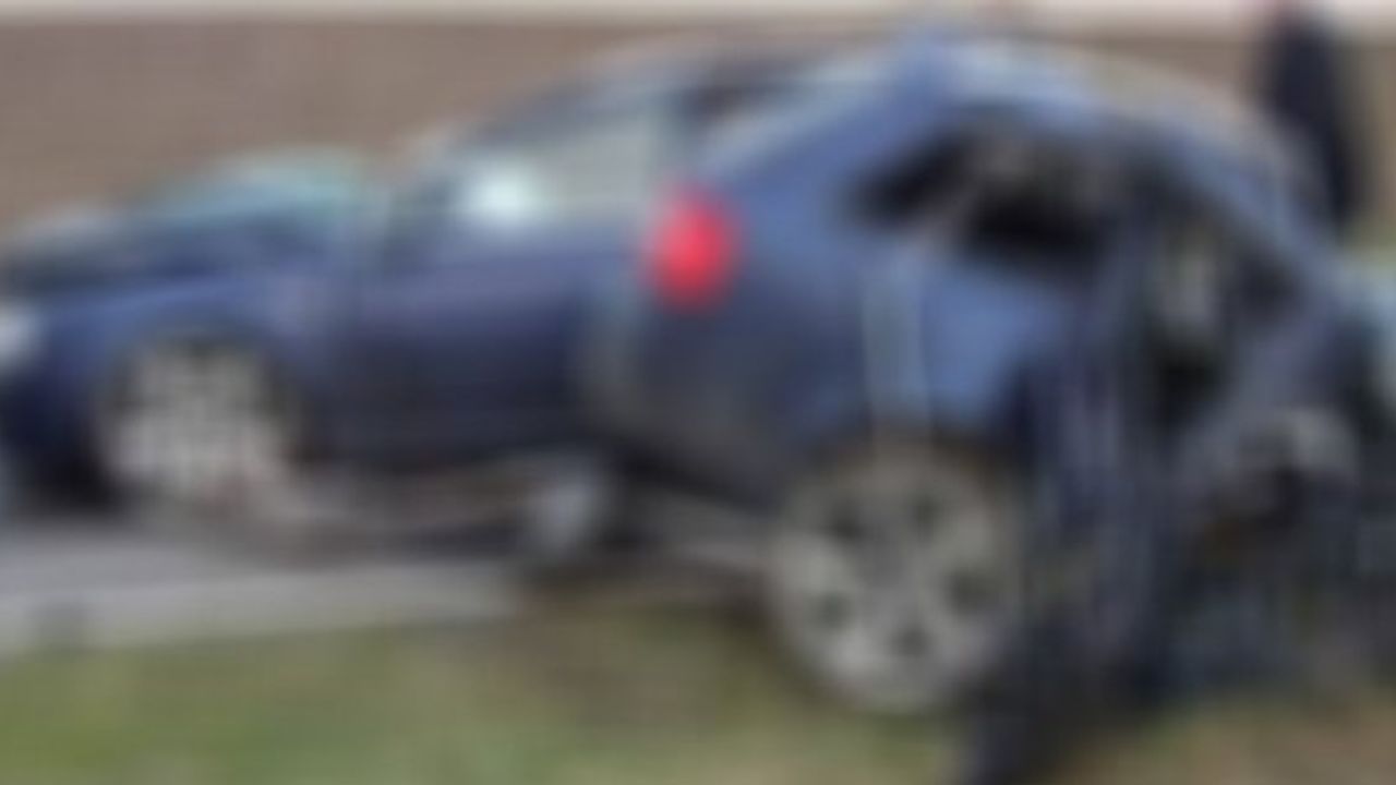 ŞOK Haber ! Polisin Dur ihtarına Uymayıp Takla Atan Araçtan Sürücü Çıkmadı !