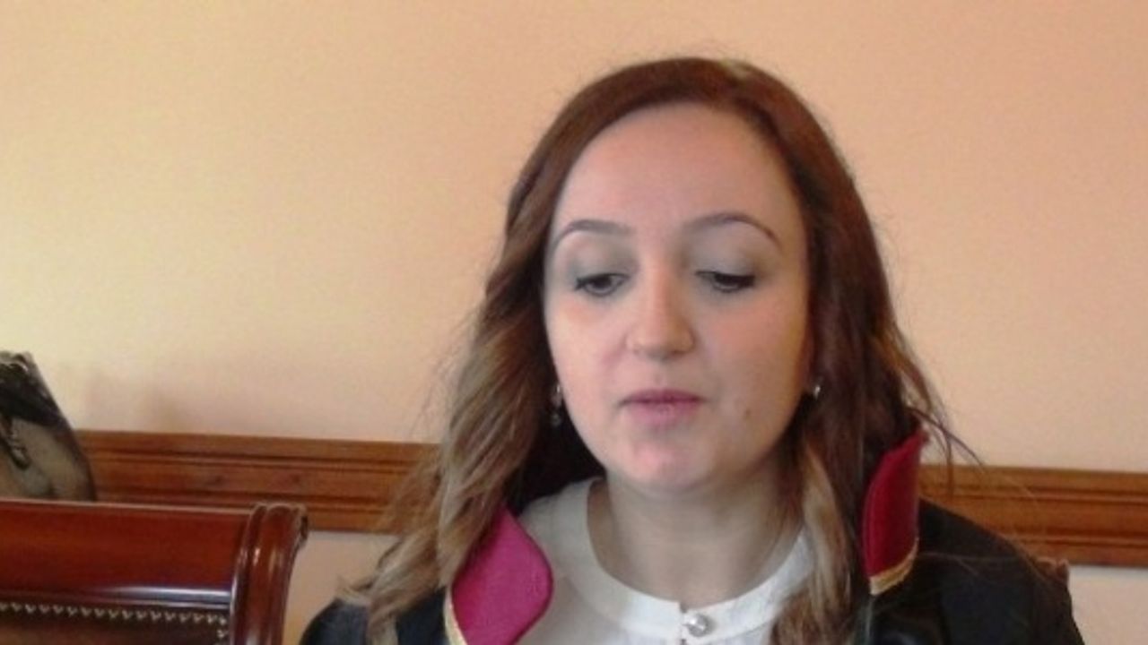 Tekirdağ Barosu Kadın Hakları Komisyon Başkanı Av İpek Yelken Altıntaş: "kadınlar Hayatın Her Alanında Eşit Temsil Hakkına Kavuşmalıdır"