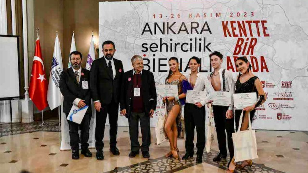 Türkiye'nin ilk şehircilik bienali Ankara'da başladı