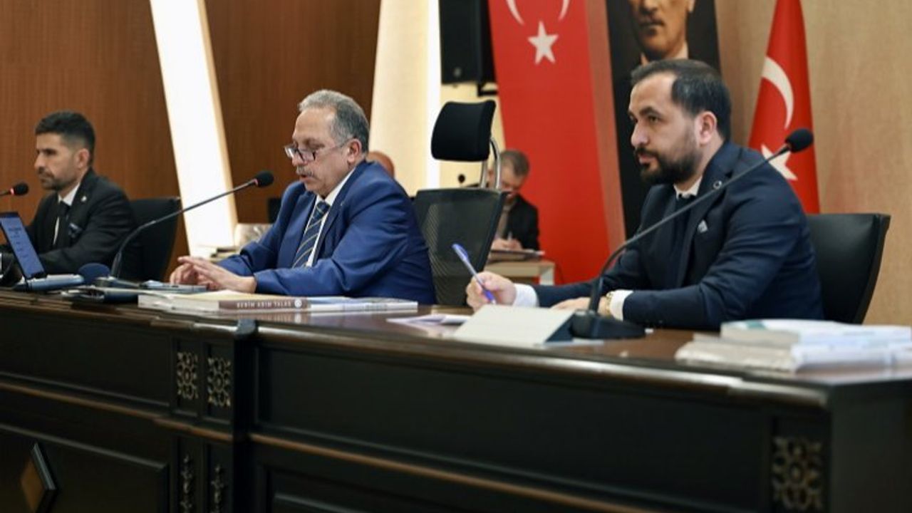 Kayseri Talas'ta yeni Meclis'ten ilk toplantı