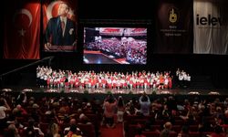 İELEV Okulları, Cumhuriyet'in 100. yılını törenle kutladı