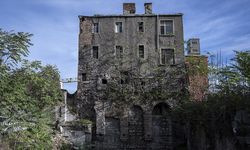 İstanbul'da 11. yüzyıldan kalma bina üç dönemin izlerini taşıyor
