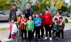 Mehmet Savran'dan Nevşehirli çocuklara hediye
