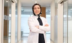 Uzmanından ağız kokusunu gidermek için "dilinizi de fırçalayın" önerisi