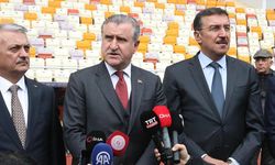 Gençlik ve Spor Bakanı Bak, Yeni Malatya Stadyumu'nda incelemede bulundu