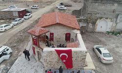 Hatay'da depremlerde hasar alan ve restorasyonu tamamlanan mescit ibadete açıldı