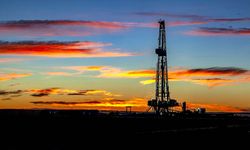 Küresel piyasalarda petrol ve gaz keşifleri yarıya düştü, maliyetler ikiye katlandı