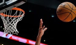 NBA Batı Konferansı'nda Timberwolves, Doğu Konferansı'nda Pacers finale çıktı