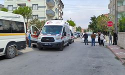 Bursa'da hafif ticari araç ile servis minibüsünün çarpıştığı kazada 11 kişi yaralandı