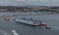 İstanbul Boğazı'nda gemi trafiği çift yönlü askıya alındı