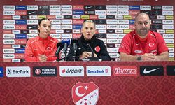 A Milli Kadın Futbol Takımı Teknik Direktörü Kıragası: Kadın futbolu adına tarihi bir maç oynayacağız