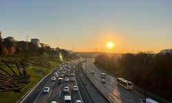 İstanbul'da ilk ara tatilin ardından trafik yoğunluğu yaşanıyor