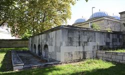 Osmanlı'nın alevlerle mücadelesinde önemli rol oynayan yangın havuzları tarihe tanıklık ediyor