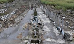 Perge'deki Antik Kestros çeşmesinden 1800 yıl sonra su akmaya başladı