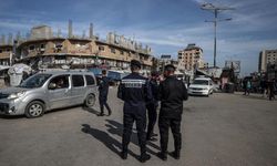 Ateşkesin başlamasıyla birlikte Gazze'nin birçok bölgesinde güvenlik güçleri konuşlandırıldı