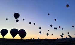 Sıcak hava balon uçuşlarında yolcu sayısı rekoru kırıldı