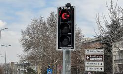 Anıtkabir çevresinde "ay-yıldızlı" trafik ışıkları yanıyor