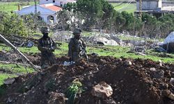 İsrail ordusu, Lübnan'ın güneyindeki Yarun beldesine geçmeye çalışanlara ateş açtı