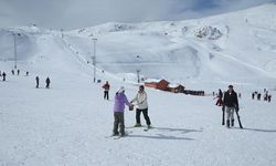 Mergabütan Kayak Merkezi'ndeki tüm pistler kayakseverlerin hizmetine açıldı