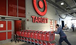 ABD'li perakende zincirleri Target ve Best Buy, tarifelerin fiyat artışına yol açabileceğini belirtti