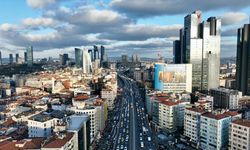 İstanbul'da akşam saatlerinde trafik yoğunluğu yaşanıyor