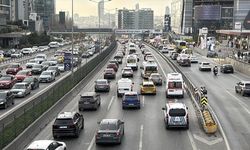 İstanbul'da hafta sonu akşam saatlerinde trafik yoğunluğu yaşandı