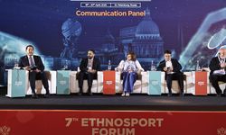 St. Petersburg'daki 7. Etnospor Forumu'nda iletişim paneli düzenlendi