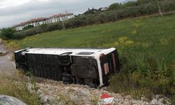Manisa'da yolcu otobüsünün devrildiği kazada 16 kişi yaralandı