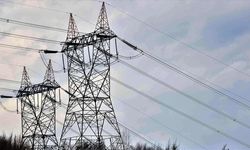 Türkiye'nin elektrik iletim ve dağıtım hatlarında kesintiye neden olacak sorun bulunmuyor