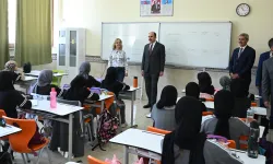 Konya'da Başkan Altay öğrencilerle buluştu