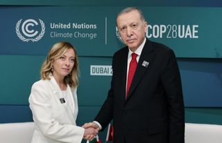 Cumhurbaşkanı Erdoğan diplomasi trafiğini Dubai'de sürdürüyor