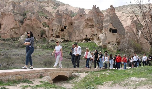 Ara tatilin Ramazan Bayramı'yla birleşmesi Kapadokya'da yerli turist yoğunluğunu artırdı