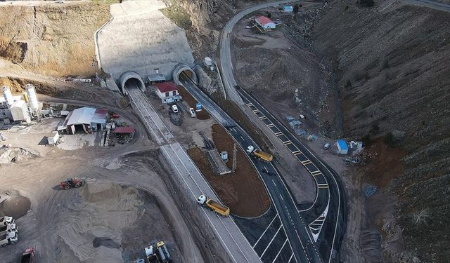 Giresun-Sivas güzergahındaki Eğribel Tüneli'nin inşası tamamlandı