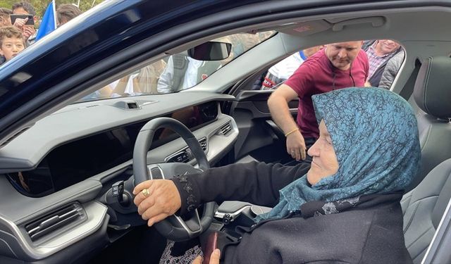 Türkiye'nin yerli otomobili Togg Burdur'da tanıtıldı