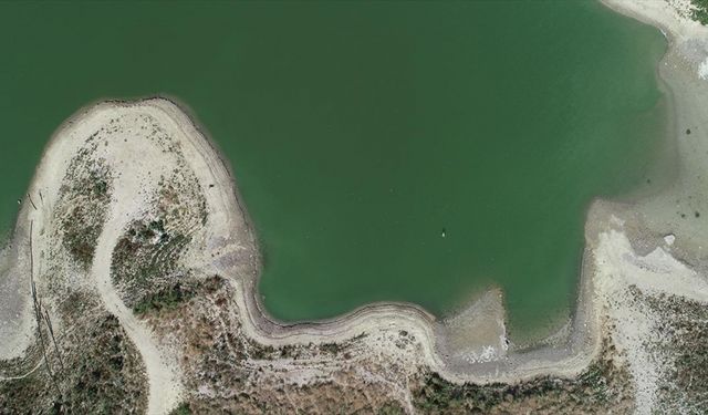 Tekirdağ'daki Türkmenli Göleti'nin su seviyesi kuraklık nedeniyle düştü