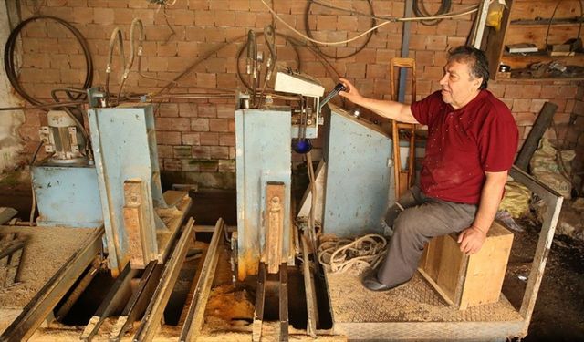 Ordu'da "Yılın Ahisi" marangoz, engeline rağmen mesleğini sürdürüyor