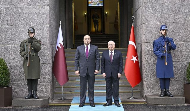 Bakan Güler, Katar Başbakan Yardımcısı ve Savunma Bakanı Al-Attiyah ile görüştü