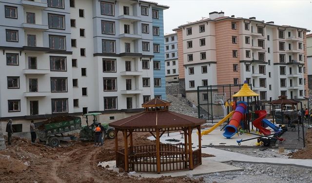 Malatya'da yapımı tamamlanan deprem konutları teslimata hazırlanıyor