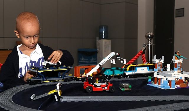 Sağ tarafı felç olan minik Kuzey "lego"larla sağlığına kavuştu