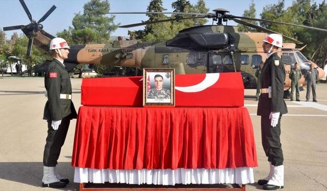 Şehit Piyade Sözleşmeli Er Onur Özbek'in naaşı memleketine gönderildi