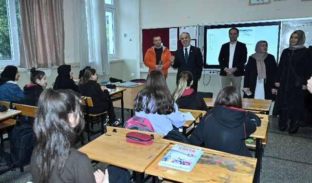 Başkan Aktaş'tan liselilere sosyal medya uyarısı