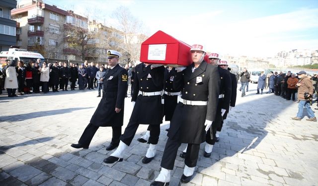 Şehit Astsubay Kıdemli Çavuş Canbulat son yolculuğuna uğurlandı