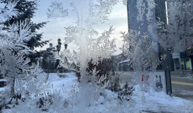 Ardahan'da kar yağışı nedeniyle eğitime bugün ara verildi