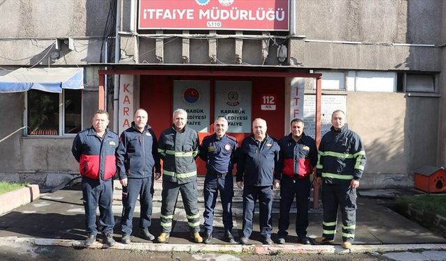 Karabük itfaiye ekipleri, enkazdan sağ çıkardıkları depremzedeleri unutamıyor