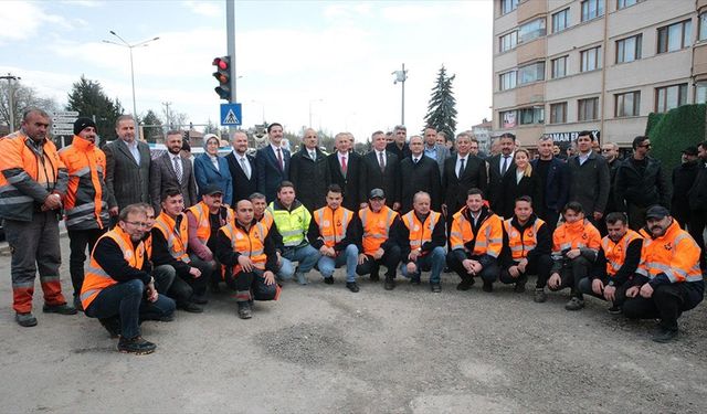 Bakan Uraloğlu, Bolu'da inceleme ve ziyaretlerde bulundu