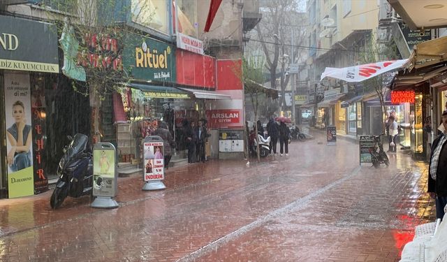 Bursa ve Balıkesir'de sağanak etkili oldu