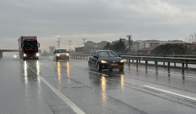 Tekirdağ ve Kırklareli'nde sağanak etkili oluyor