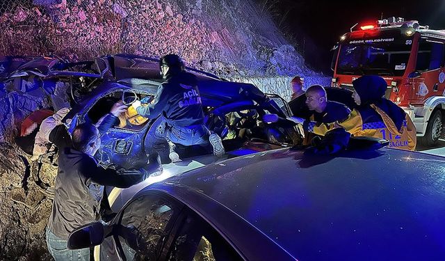 Düzce'de zincirleme trafik kazasında 1 kişi öldü, 3 kişi yaralandı