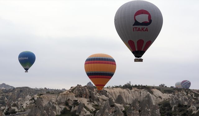 Kapadokya'da balon turları 2 gün ertelendi