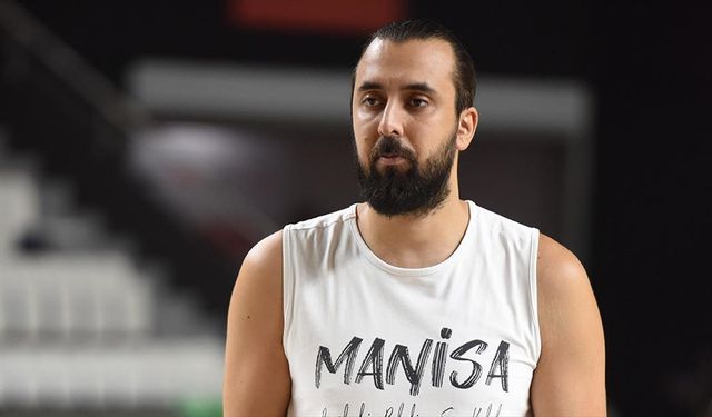 Manisa Büyükşehir Belediyesporlu Mustafa Bakir Görür, play-off'ta takımına güveniyor